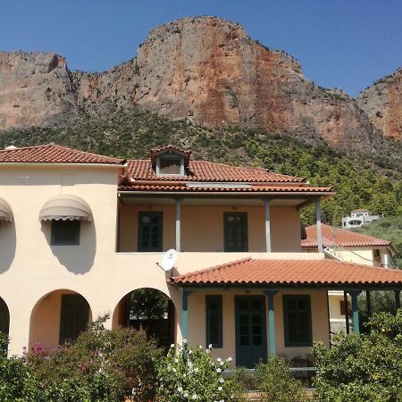The Valkyries 3 Apartment Leonídion Екстериор снимка