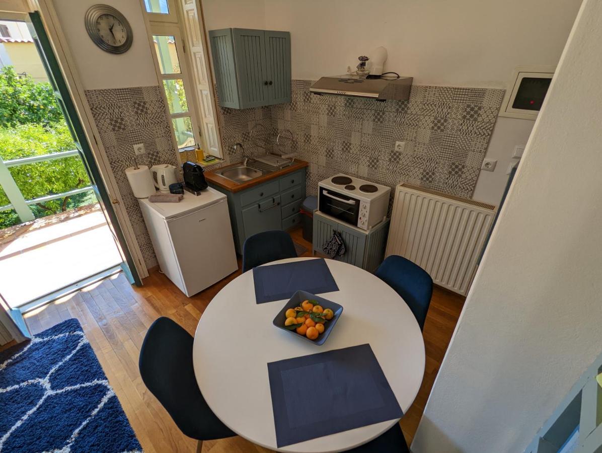 The Valkyries 3 Apartment Leonídion Екстериор снимка